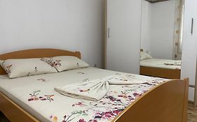 Apartmani Dora Leskovac