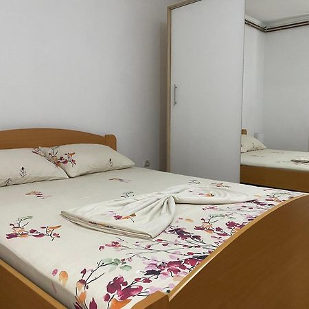 Apartmani Dora Leskovac Leskovac  Kültér fotó