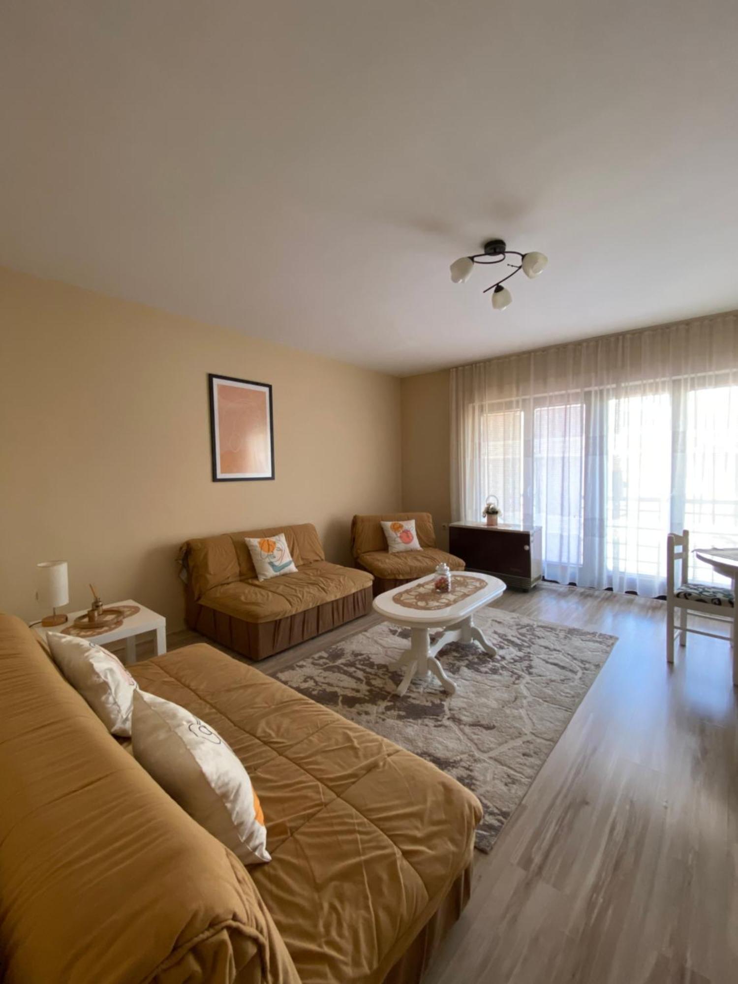 Apartmani Dora Leskovac Leskovac  Kültér fotó